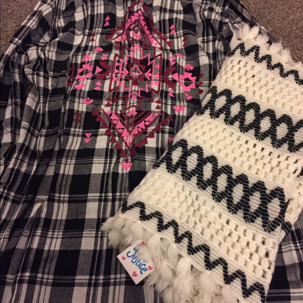 Justice Infinity Scarf and Tunic